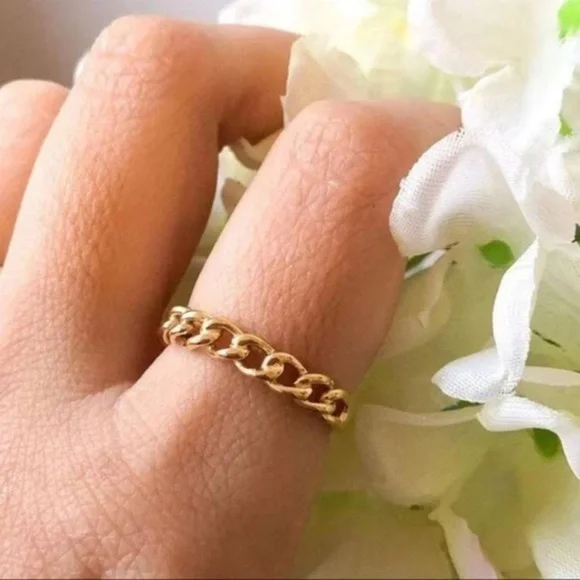 3/$30 💛 Chain Ring - Picture 3 of 4